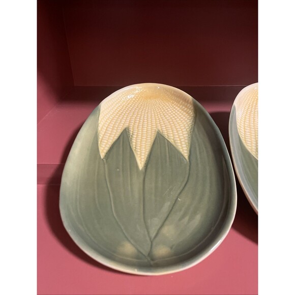 2 Vintage Shawnee Pottery Corn King #96 Platters Plates Thanksgiving - Picture 2 of 7